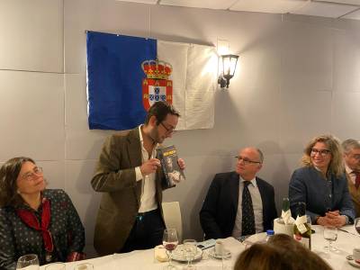 Carlos Maria Bobone apresentou...